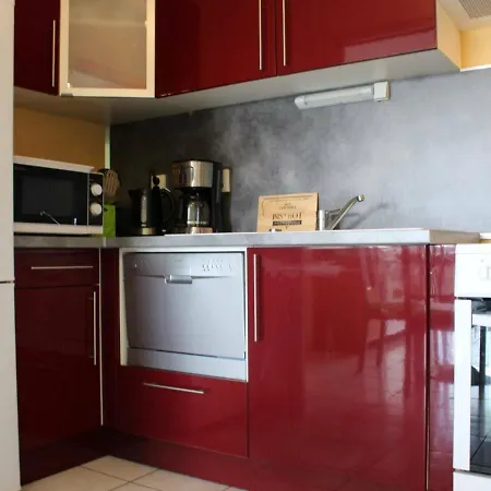 Jonzac, 3 Pièces, 4 Personnes - Fr-1-246d-7 Appartement